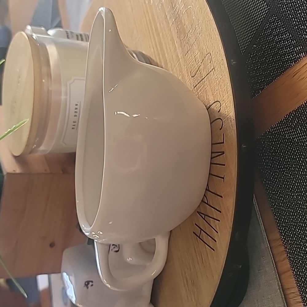 Rae Dunn gravy boat - Picture 2 of 3